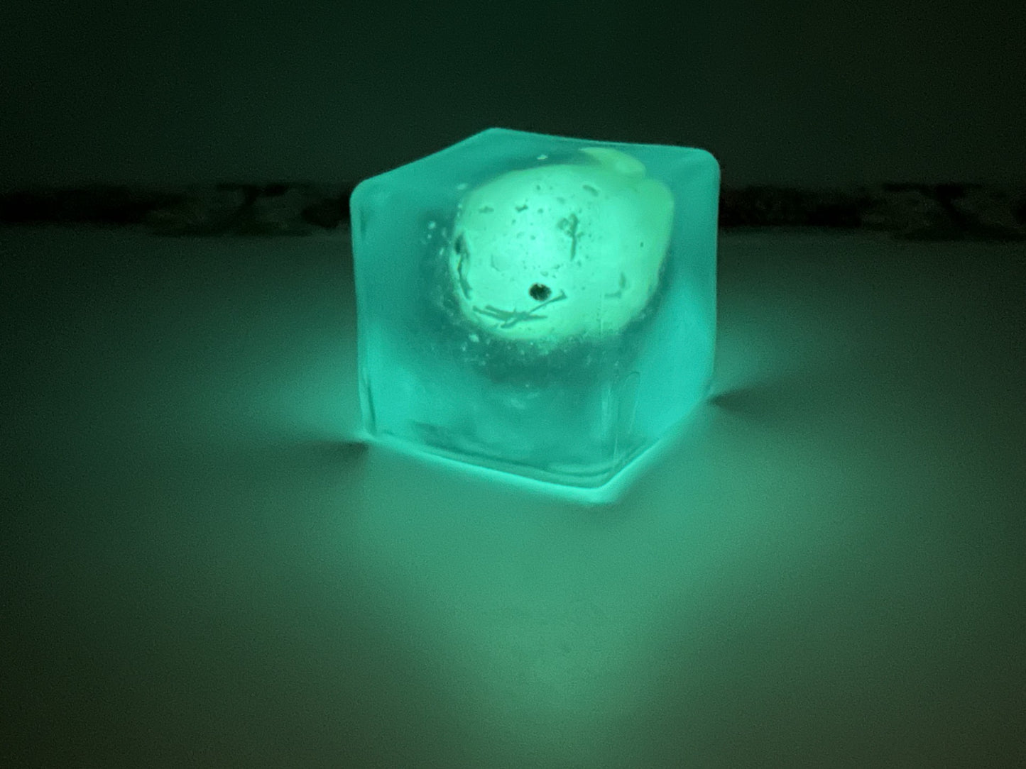 Glow In The Dark Whale Cube Squishy Sensory Fidget Toy Maltose Filled