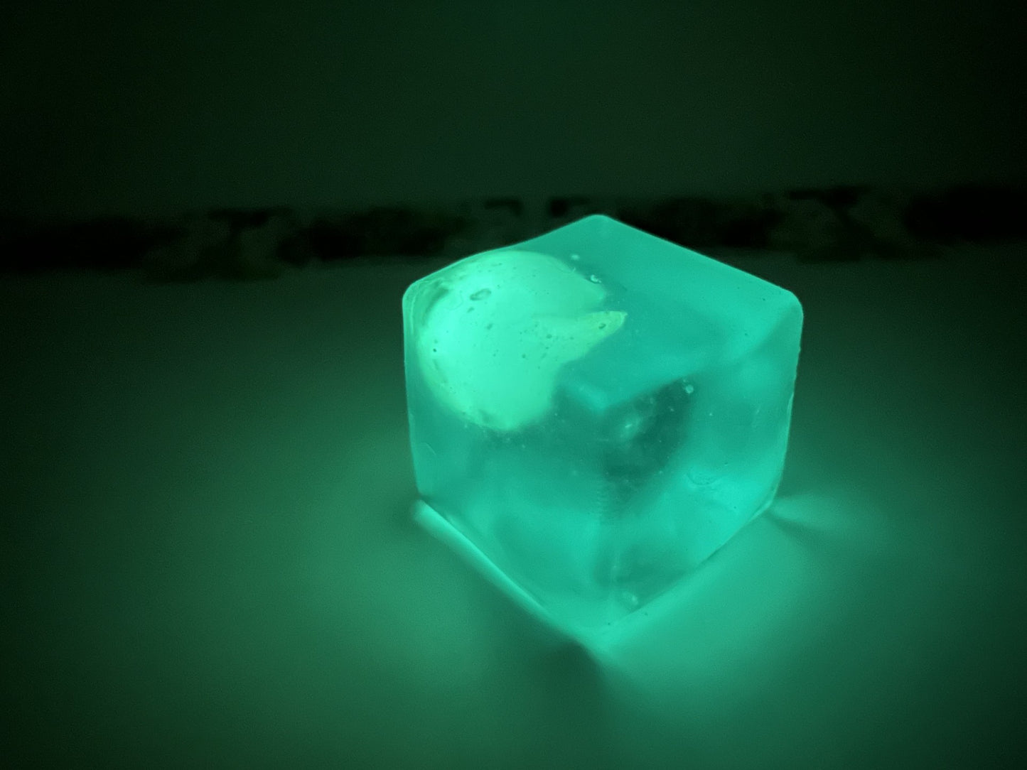 Glow In The Dark Whale Cube Squishy Sensory Fidget Toy Maltose Filled